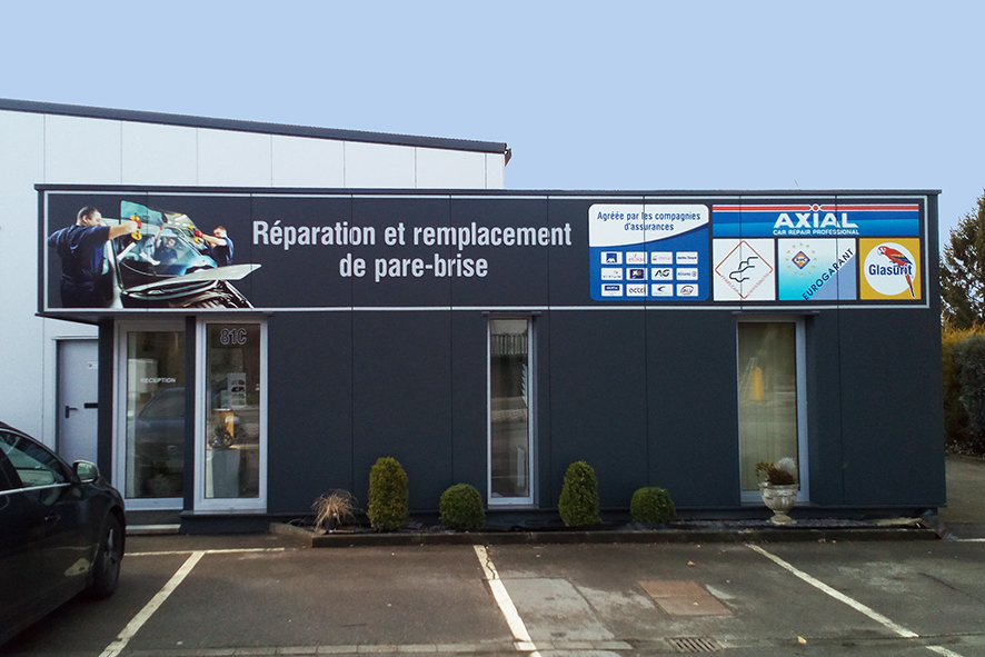 Lettrage enseigne